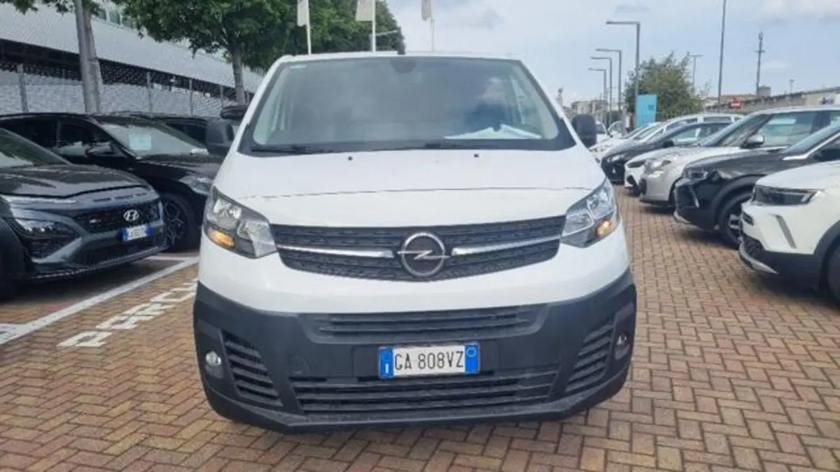 Opel Vivaro Furgone usata a Savona
