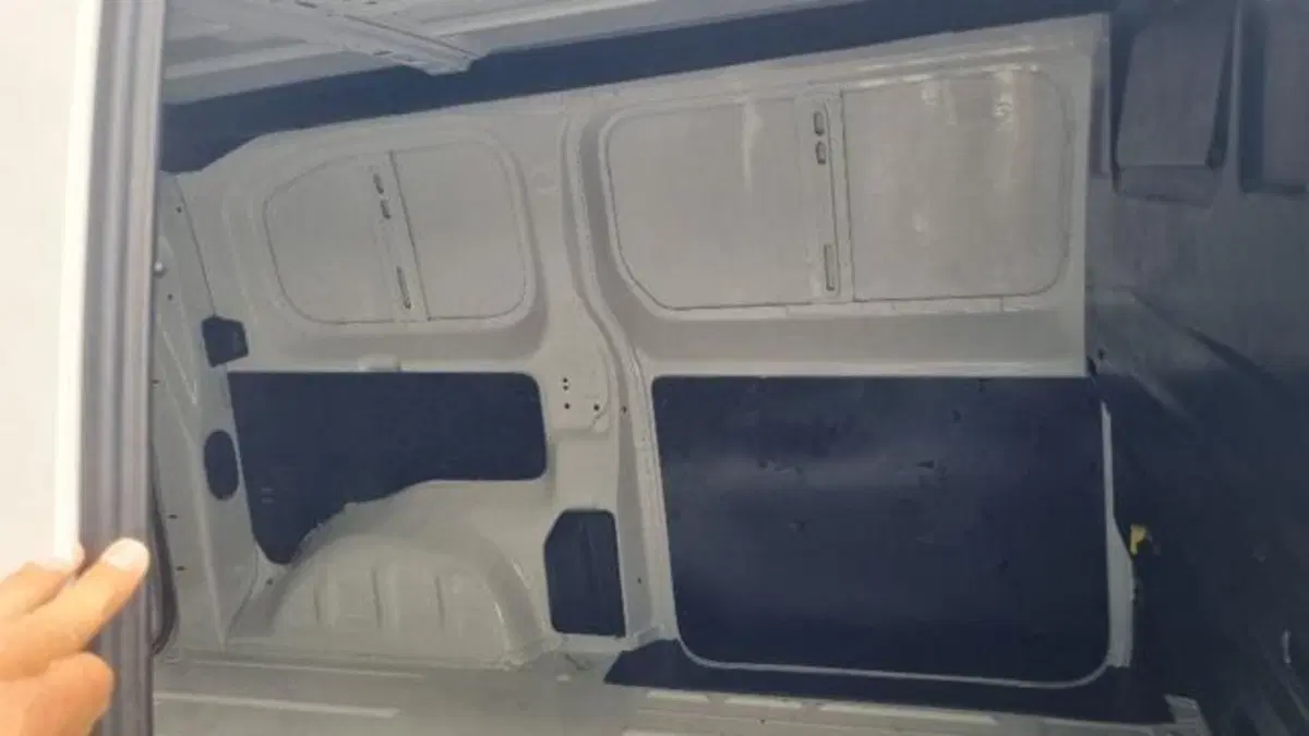 Opel Vivaro Furgone usata a Savona (17)