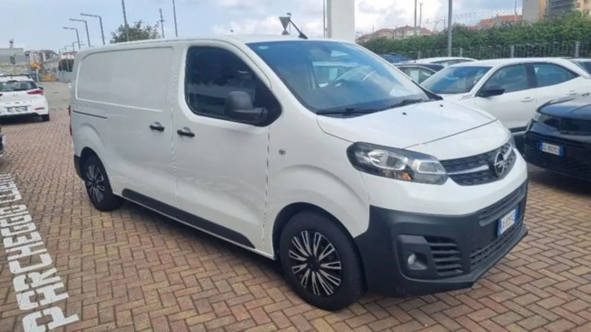 Opel Vivaro Furgone usata a Savona (4)