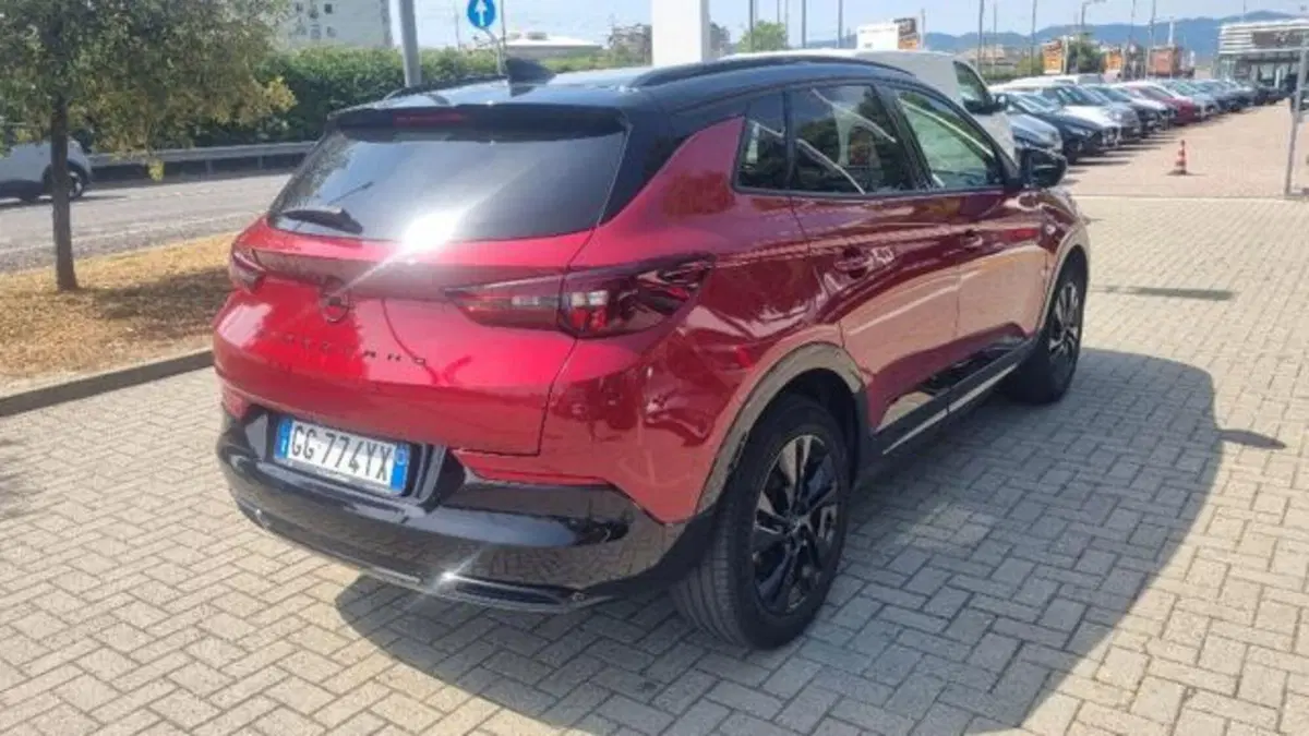 Opel Grandland usata a Savona (8)