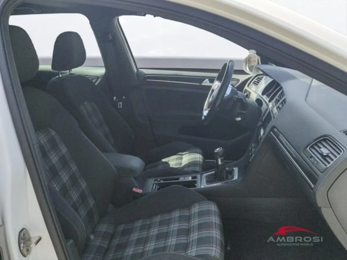Volkswagen Golf usata a Perugia (11)
