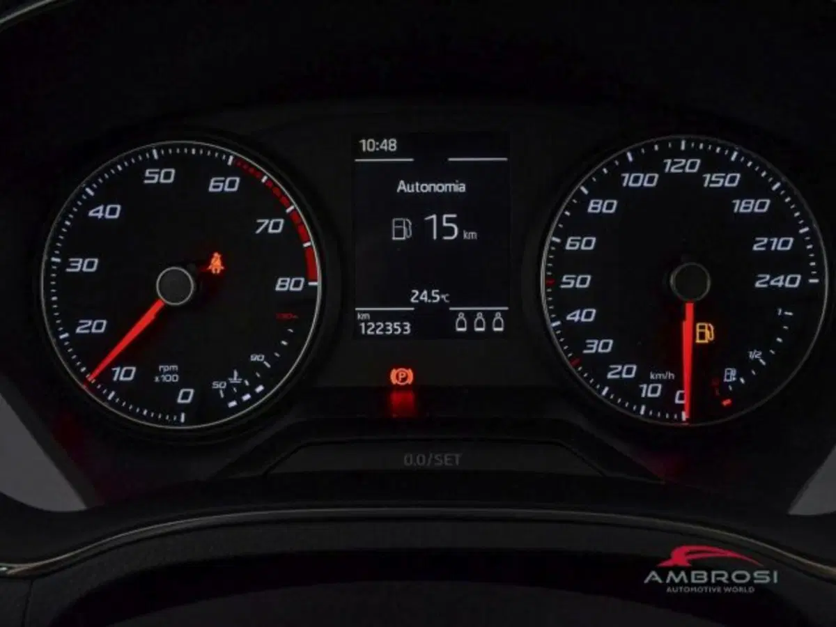 SEAT Arona usata a Perugia (13)