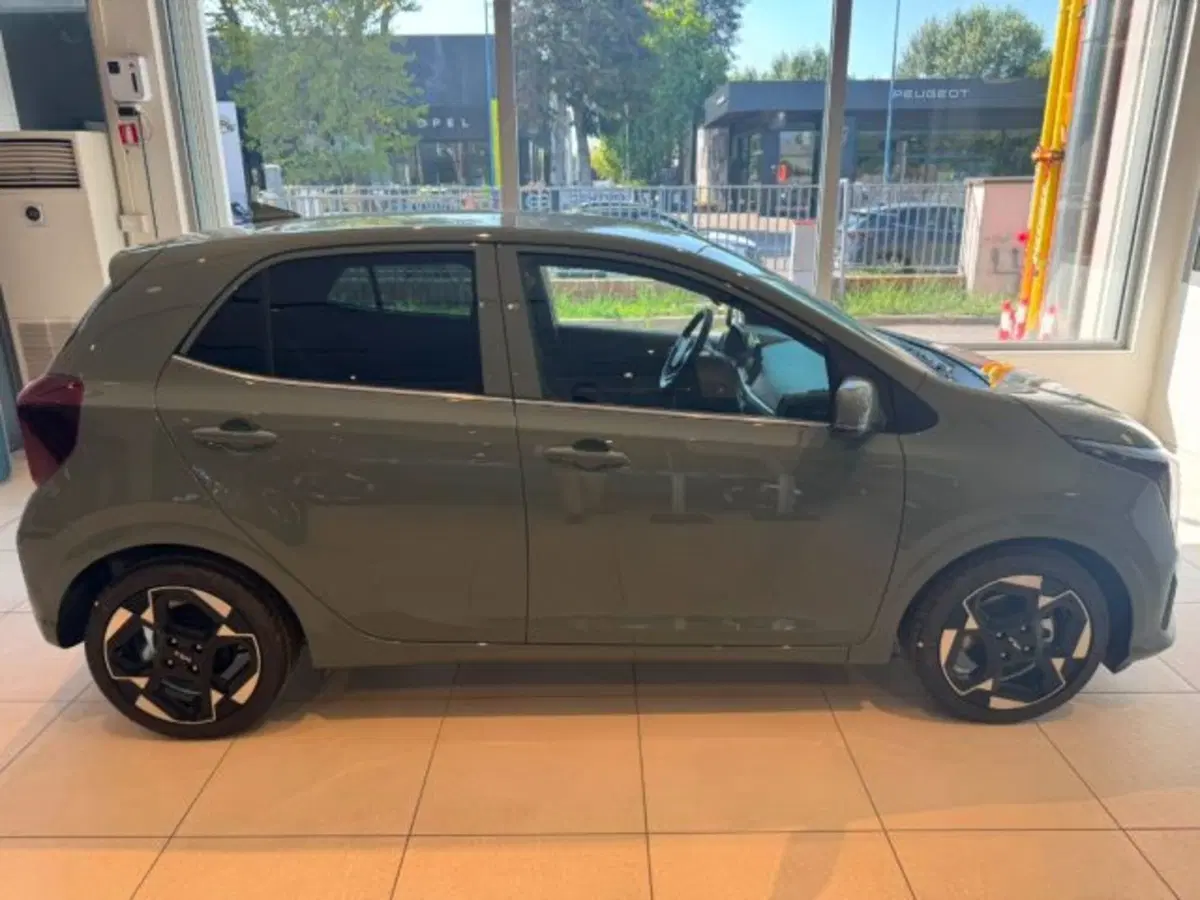 Kia Picanto nuova a Bologna (8)