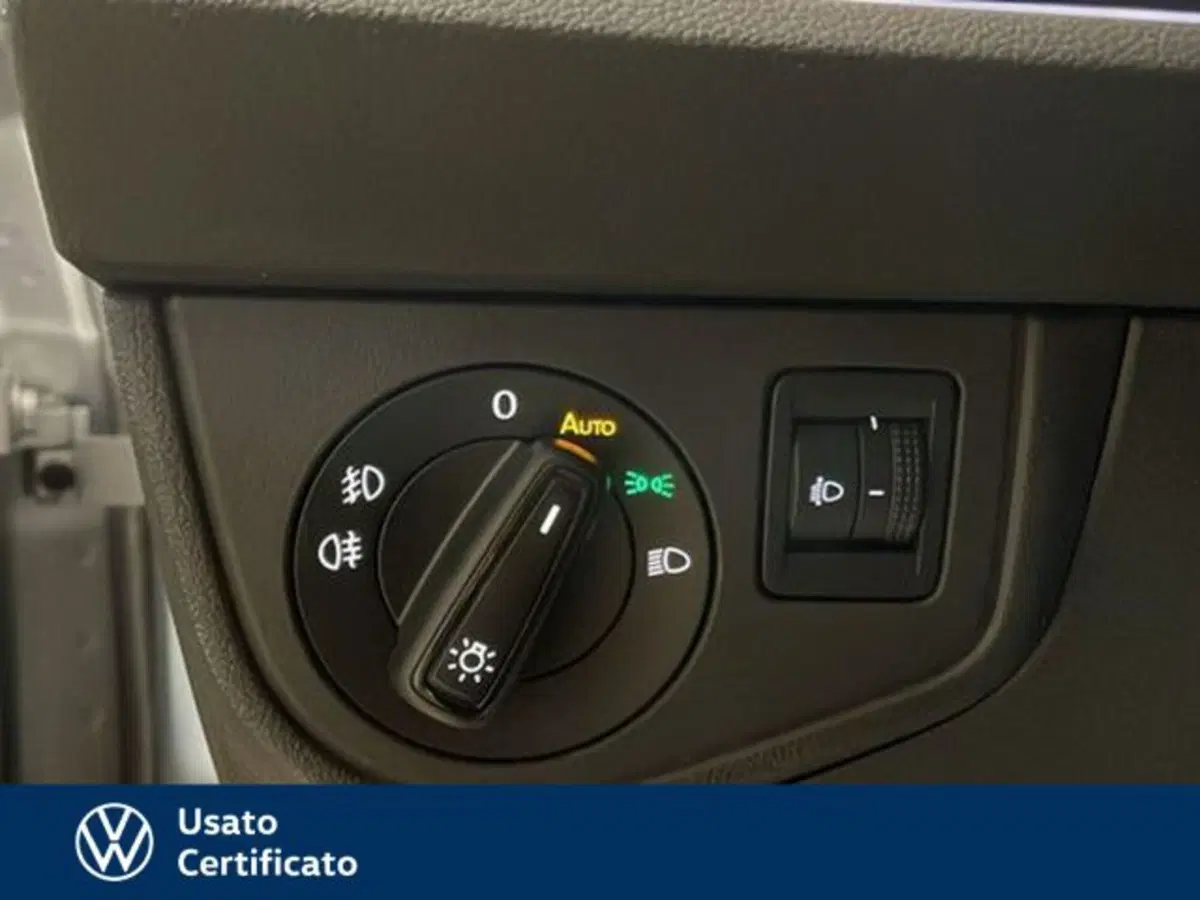 Volkswagen Taigo usata a Vicenza (14)