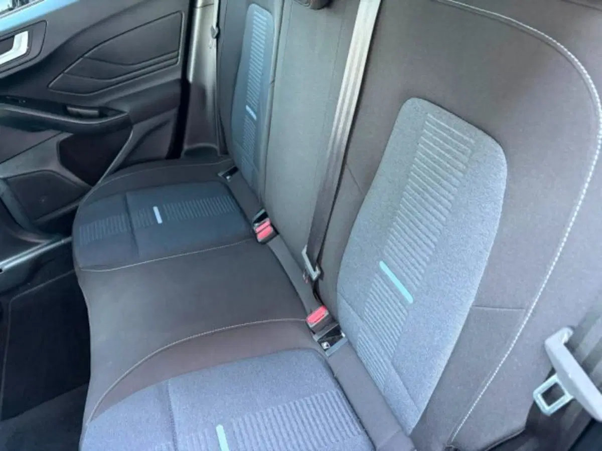 Ford Focus Station Wagon usata a Lodi (14)
