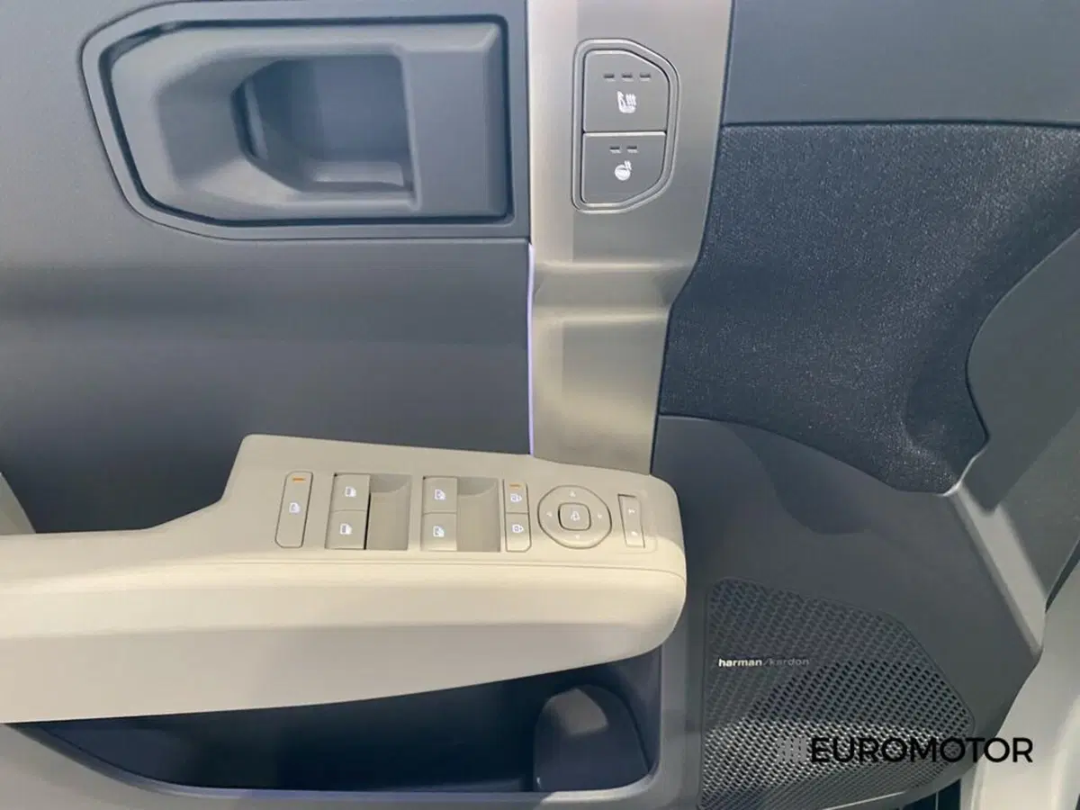 Kia EV3 nuova a Bari (10)