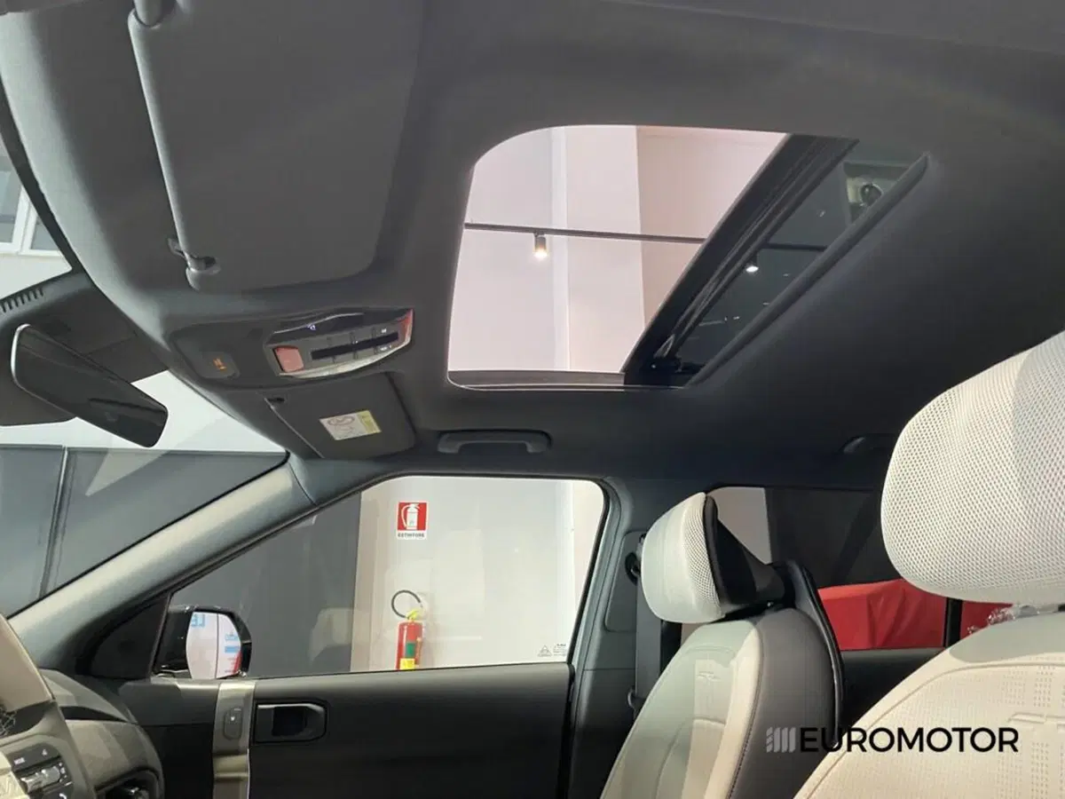 Kia EV3 nuova a Bari (13)