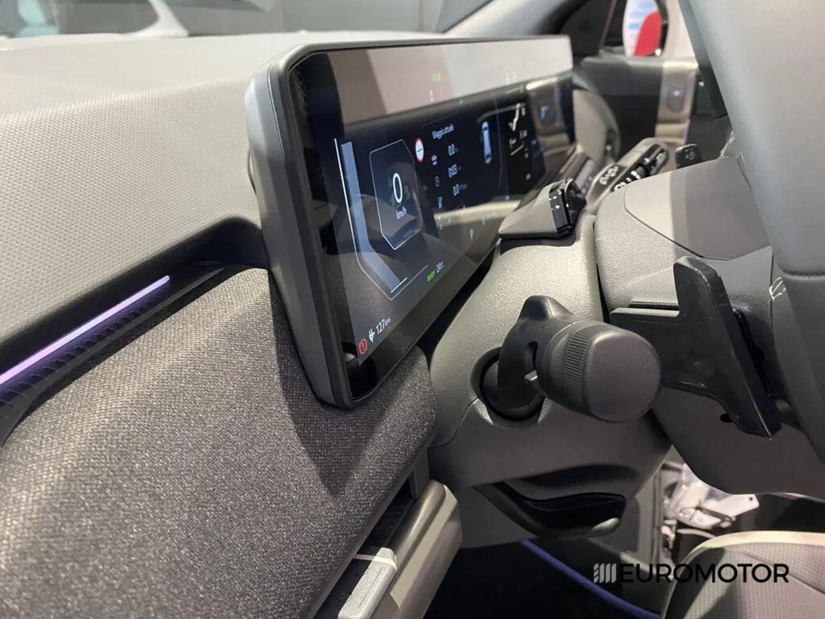 Kia EV3 nuova a Bari (15)
