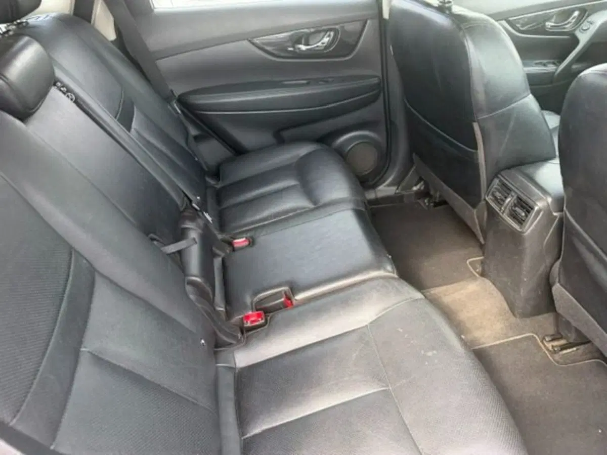 Nissan X-Trail usata a Prato (12)
