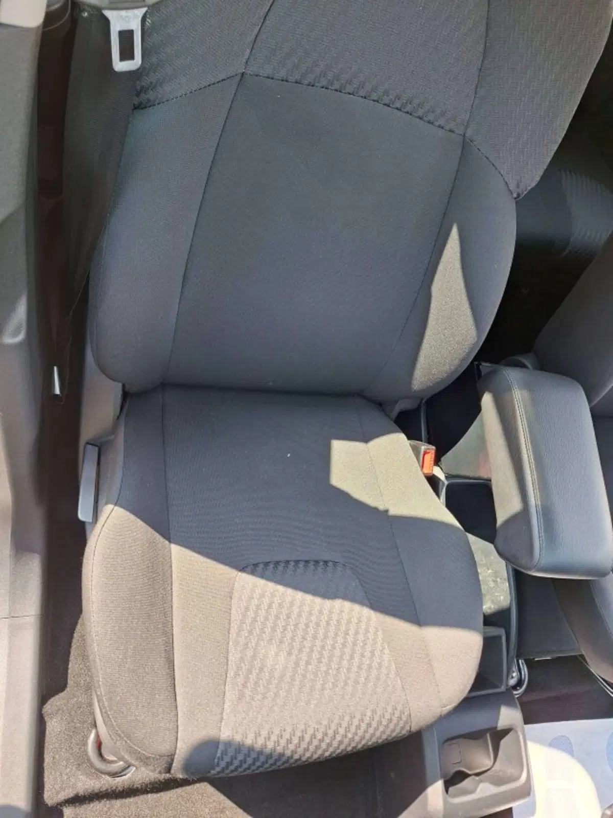 Mahindra KUV100 usata a Como (12)
