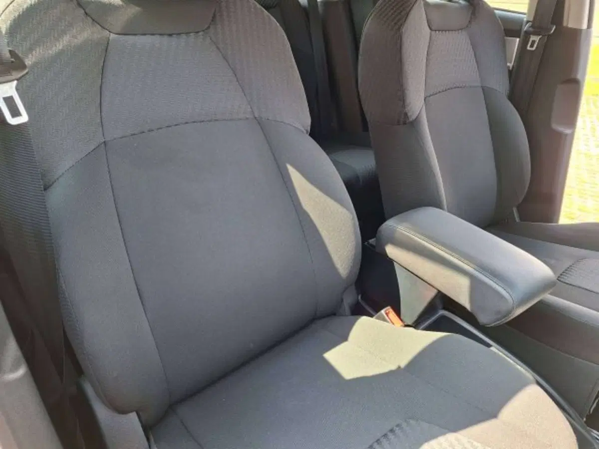 Mahindra KUV100 usata a Como (13)