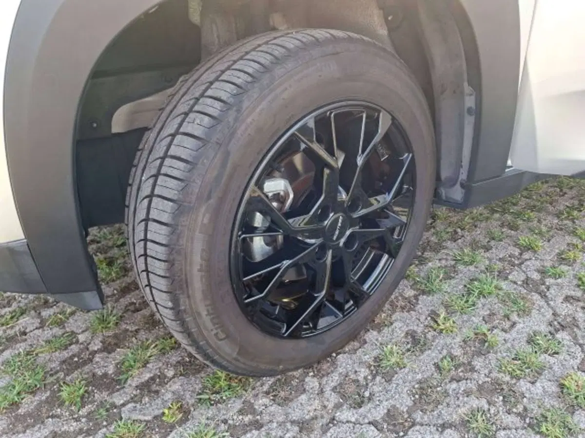 Mahindra KUV100 usata a Como (14)