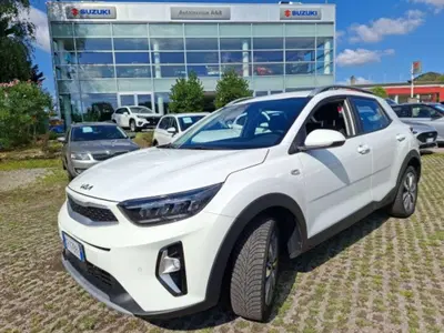 Kia Stonic 1.2 DPI Urban del 2023 usata a Montorfano