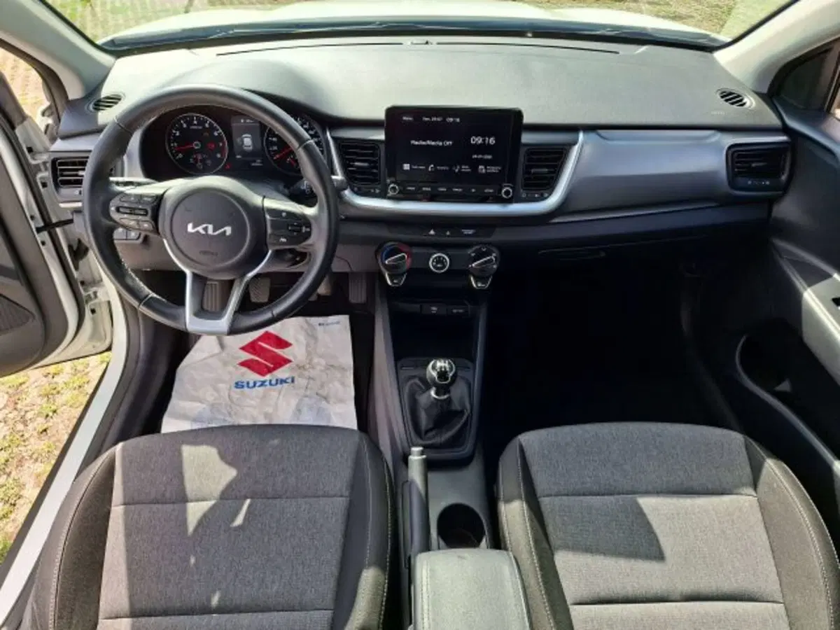 Kia Stonic usata a Como (7)