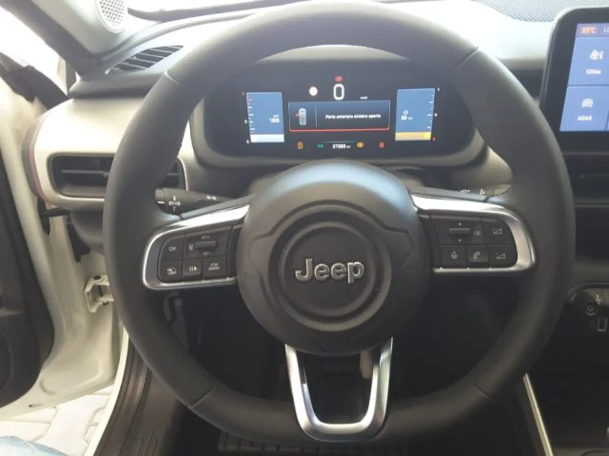 Jeep Avenger nuova a Firenze (7)