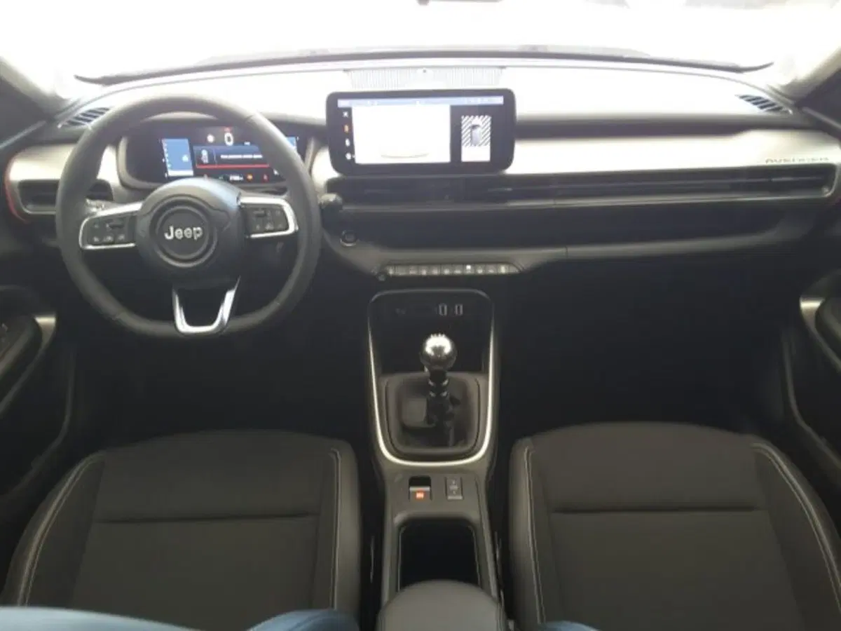 Jeep Avenger nuova a Firenze (9)