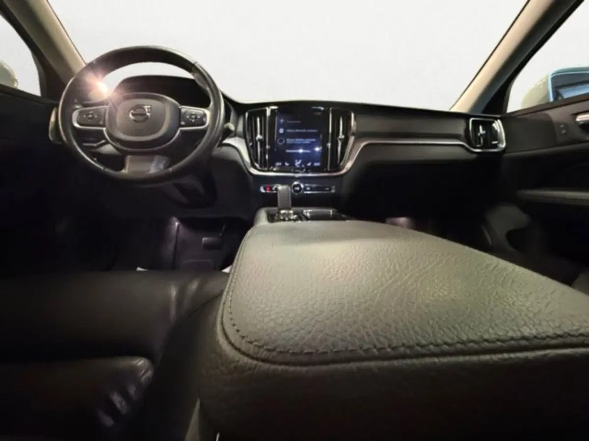 Volvo V60 usata a Udine (10)