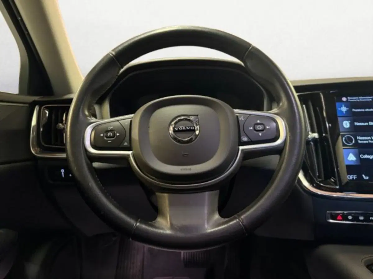 Volvo V60 usata a Udine (11)