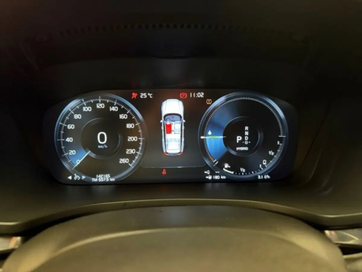 Volvo V60 usata a Udine (12)