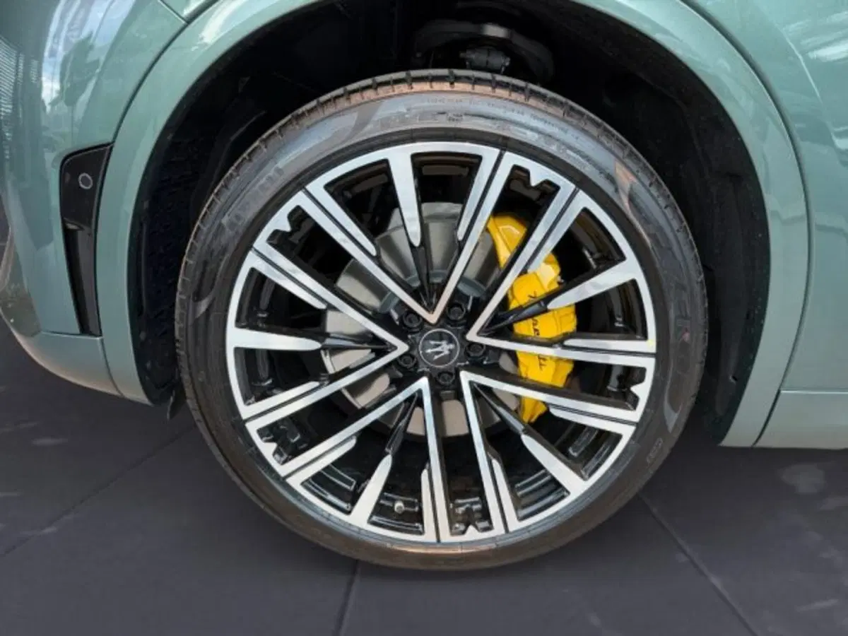 Maserati Grecale nuova a Udine (13)
