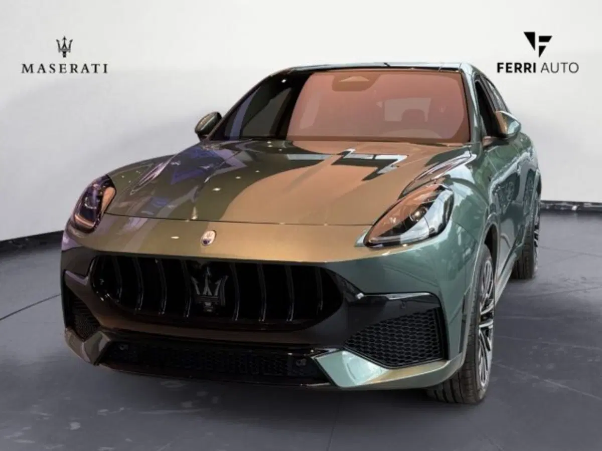 Maserati Grecale nuova a Udine (2)
