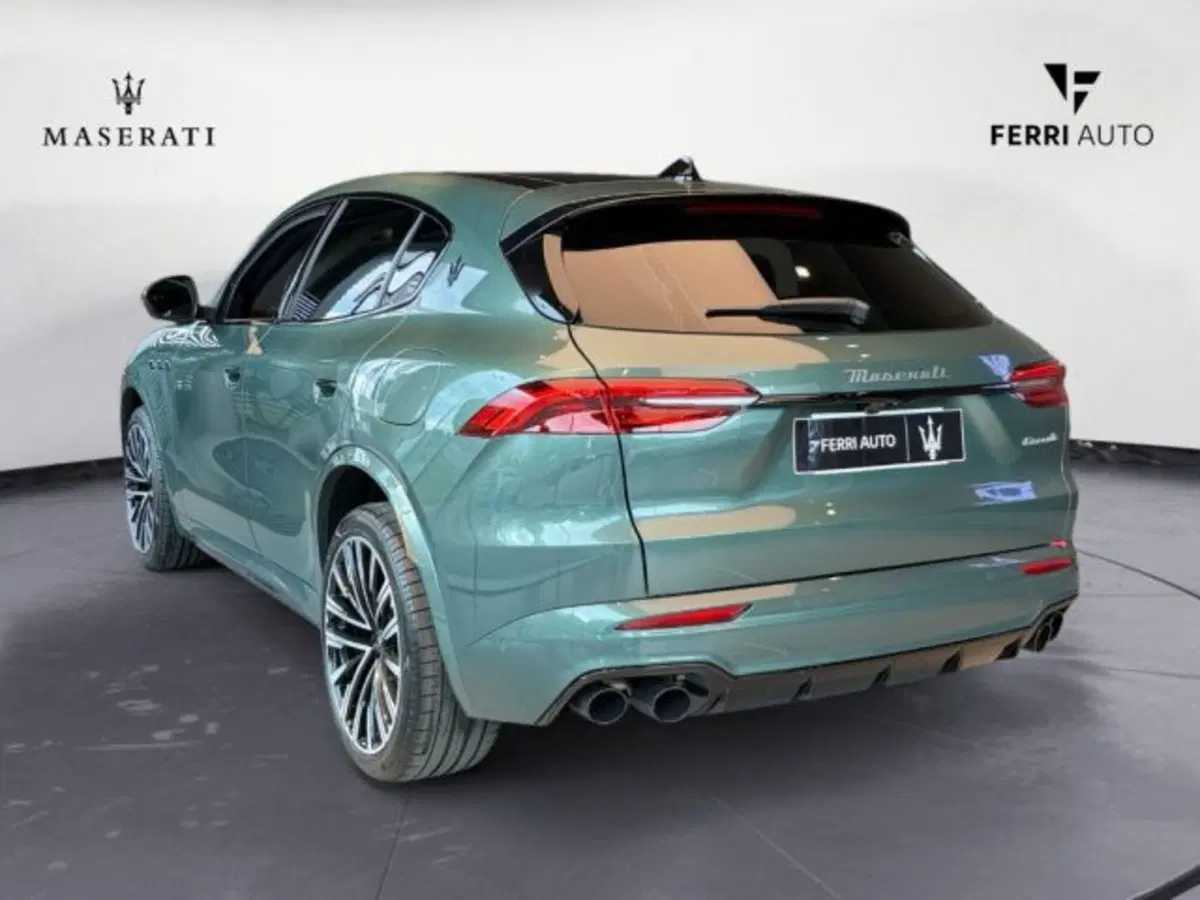 Maserati Grecale nuova a Udine (6)