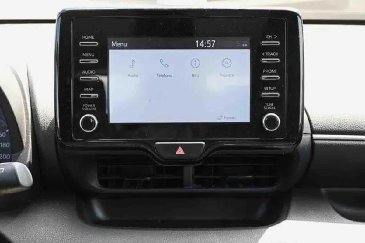 Toyota Yaris usata a Torino (14)