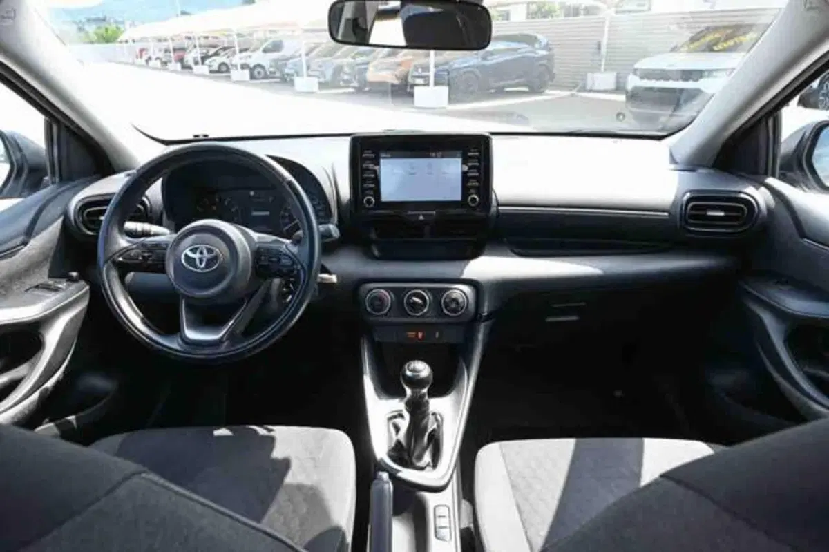 Toyota Yaris usata a Torino (7)