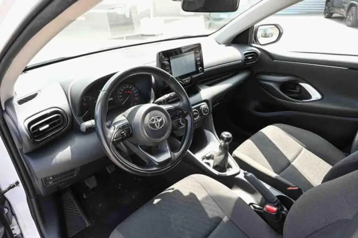 Toyota Yaris usata a Torino (8)