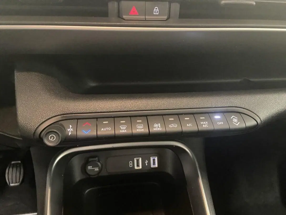 Jeep Avenger usata a Torino (11)