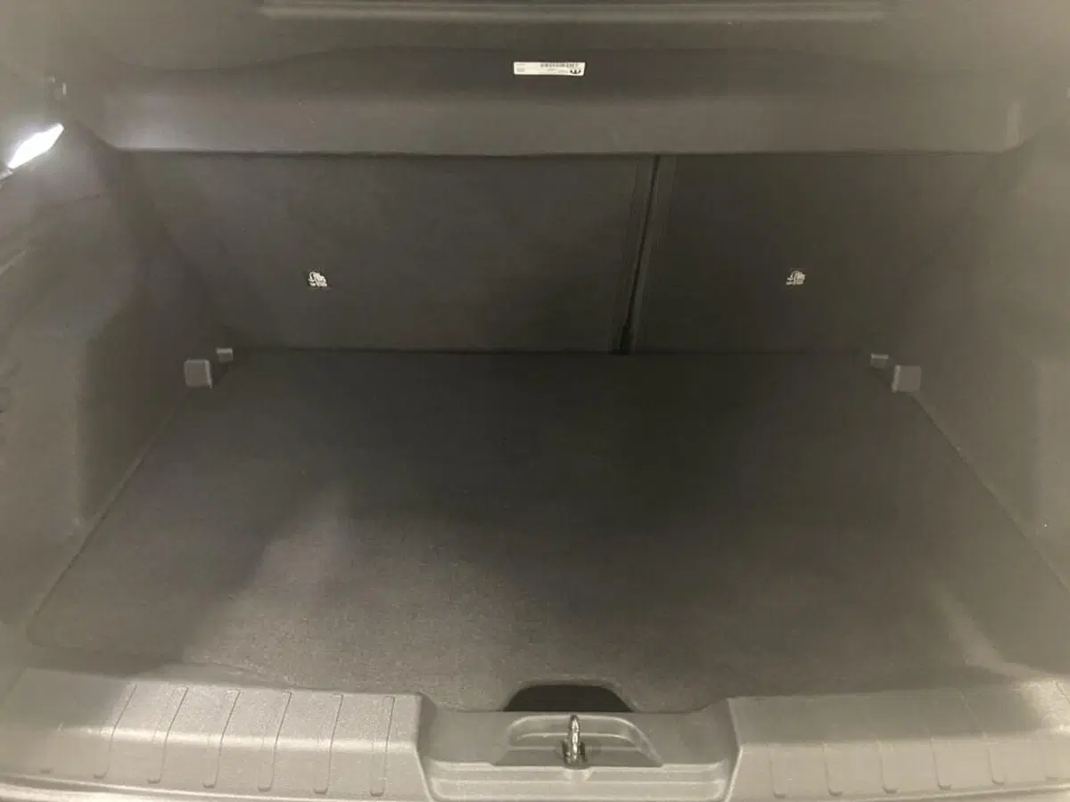 Jeep Avenger usata a Torino (9)