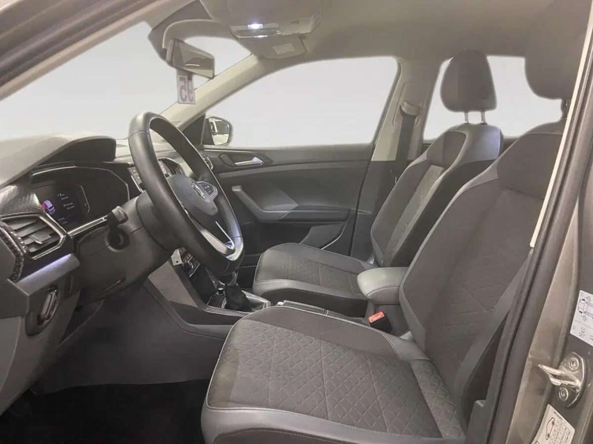 Volkswagen T-Cross usata a Torino (7)