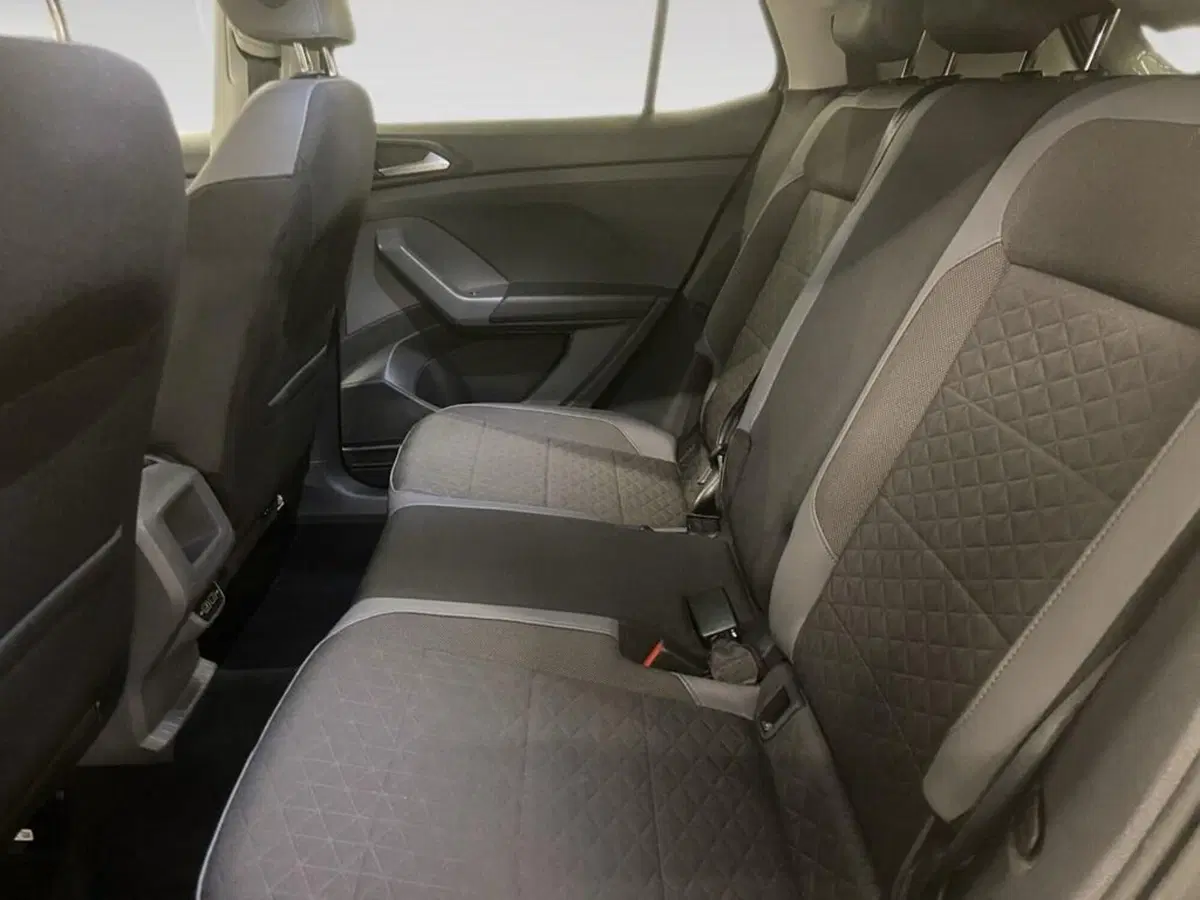 Volkswagen T-Cross usata a Torino (8)