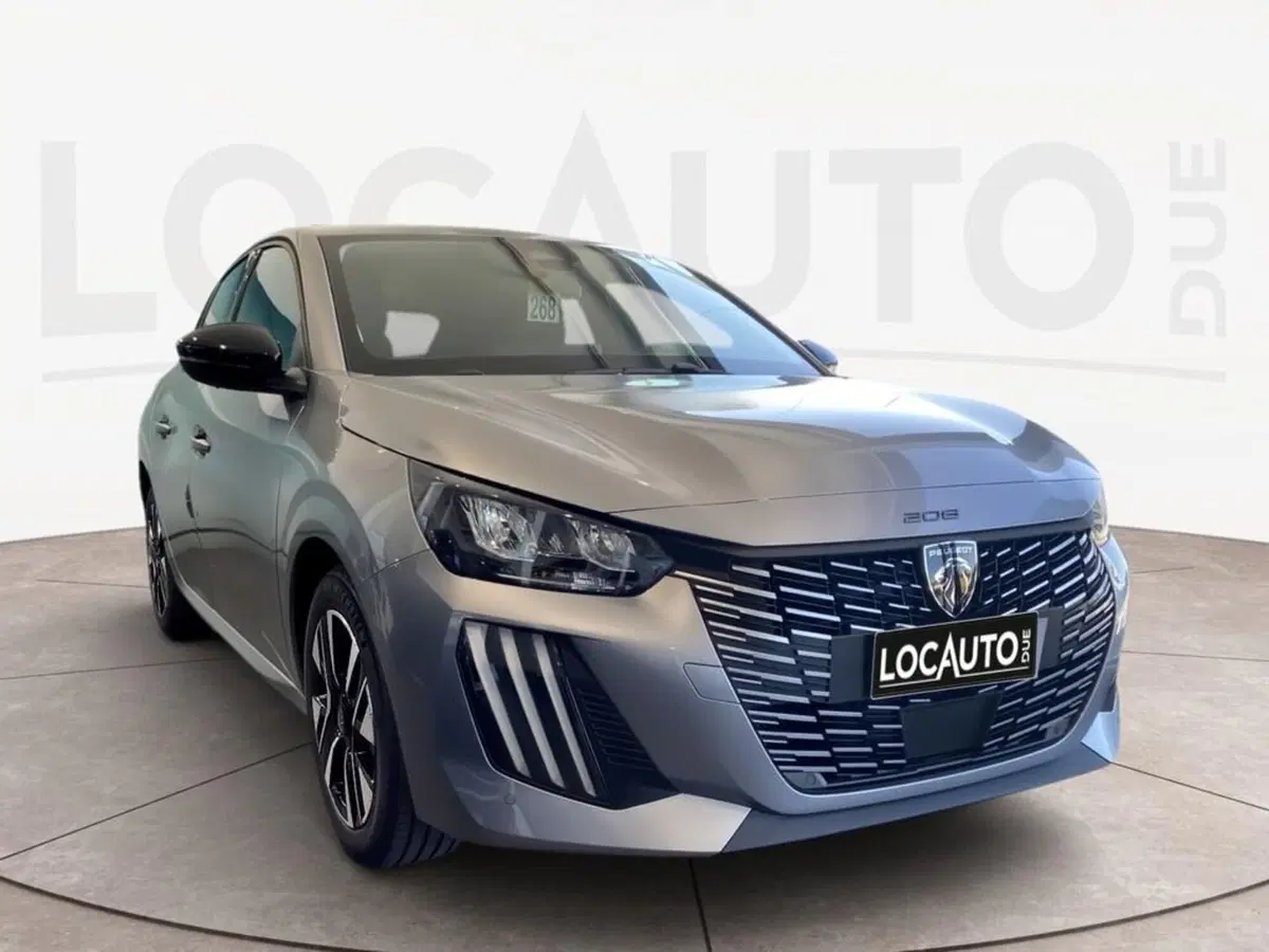 Peugeot 208 nuova a Torino (3)
