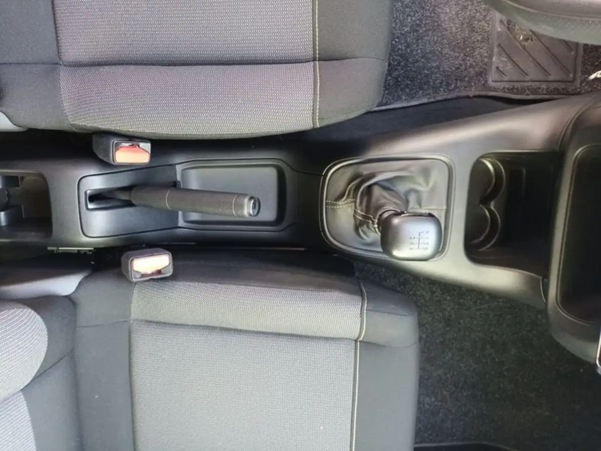 Citroen C3 usata a Bari (14)