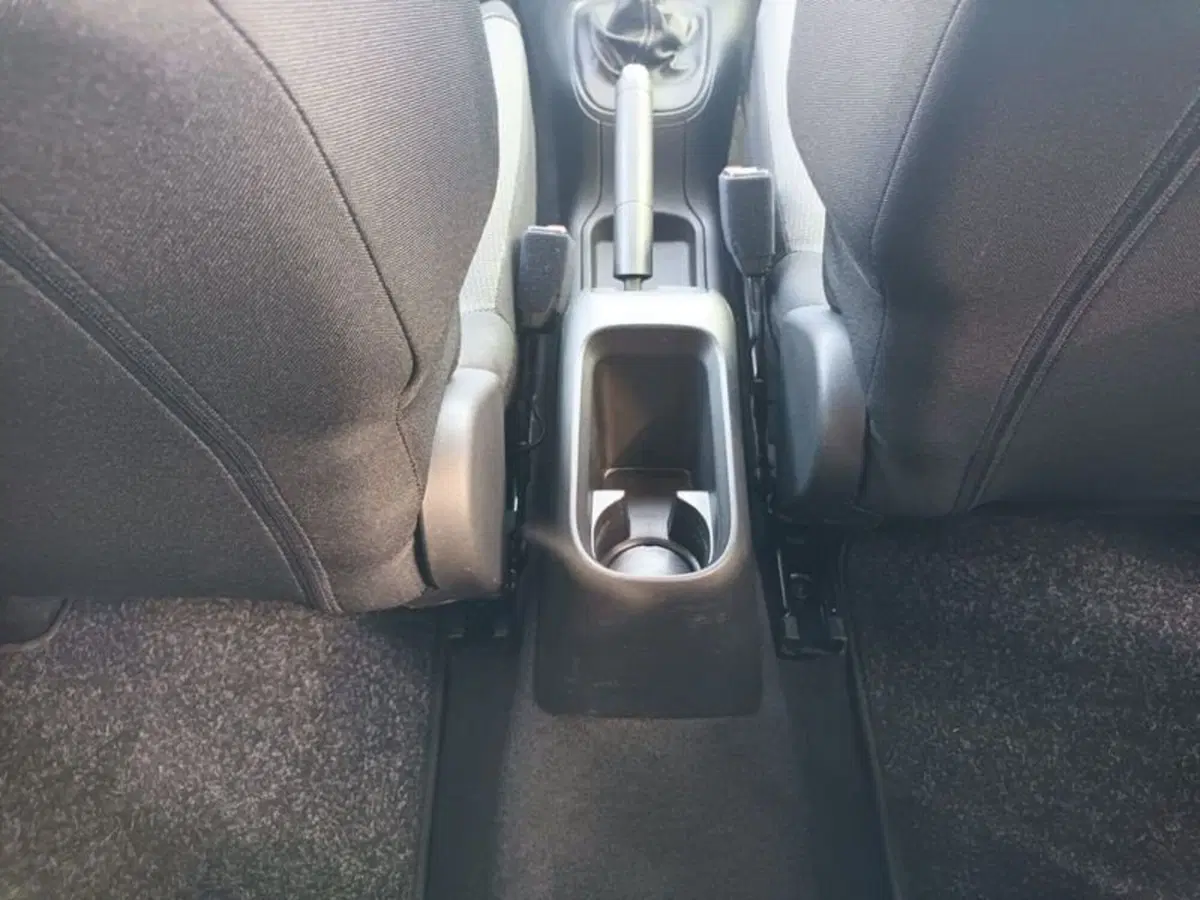 Citroen C3 usata a Bari (18)