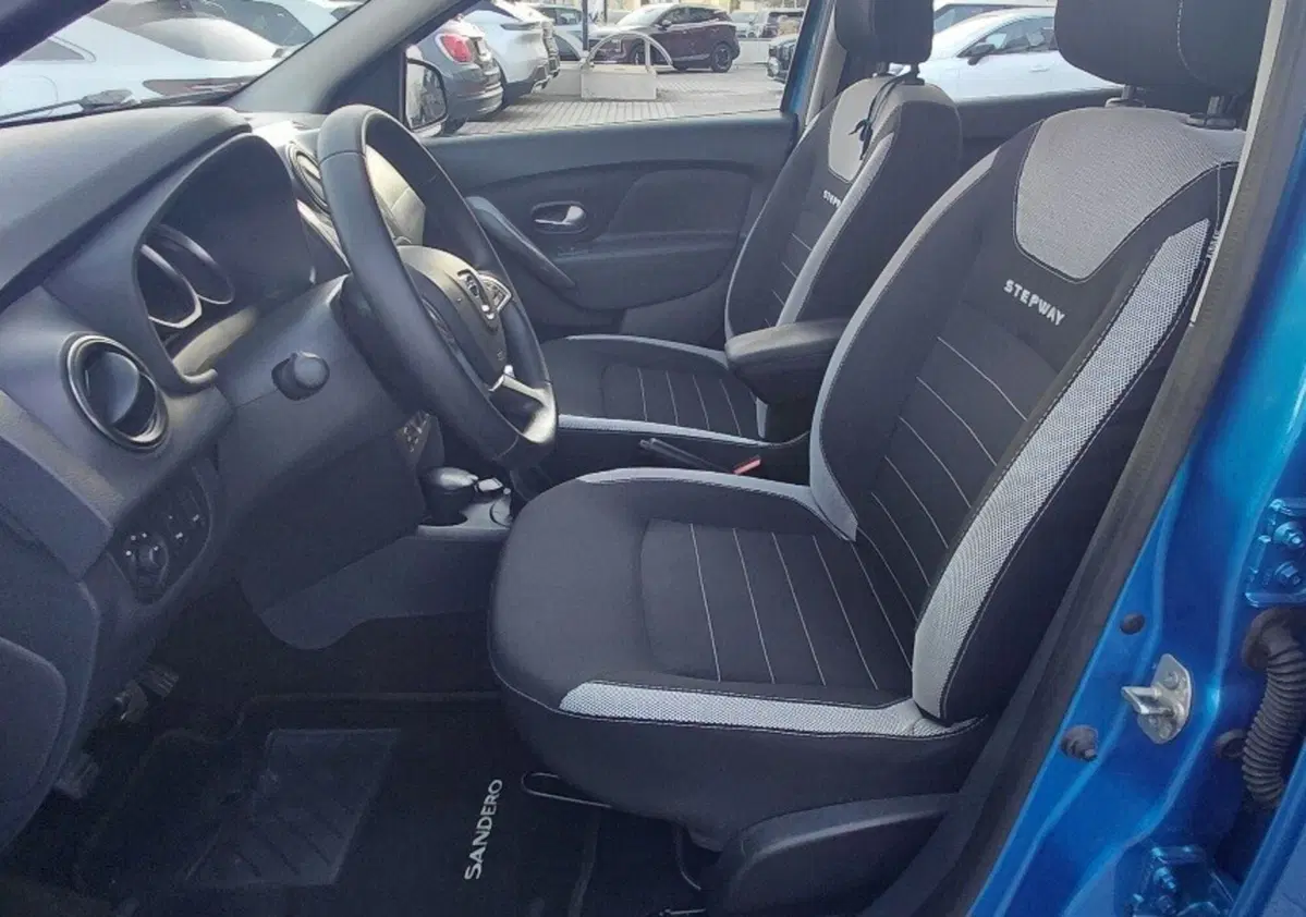 Dacia Sandero usata a Cosenza (11)