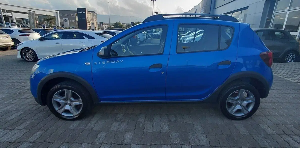 Dacia Sandero usata a Cosenza (8)