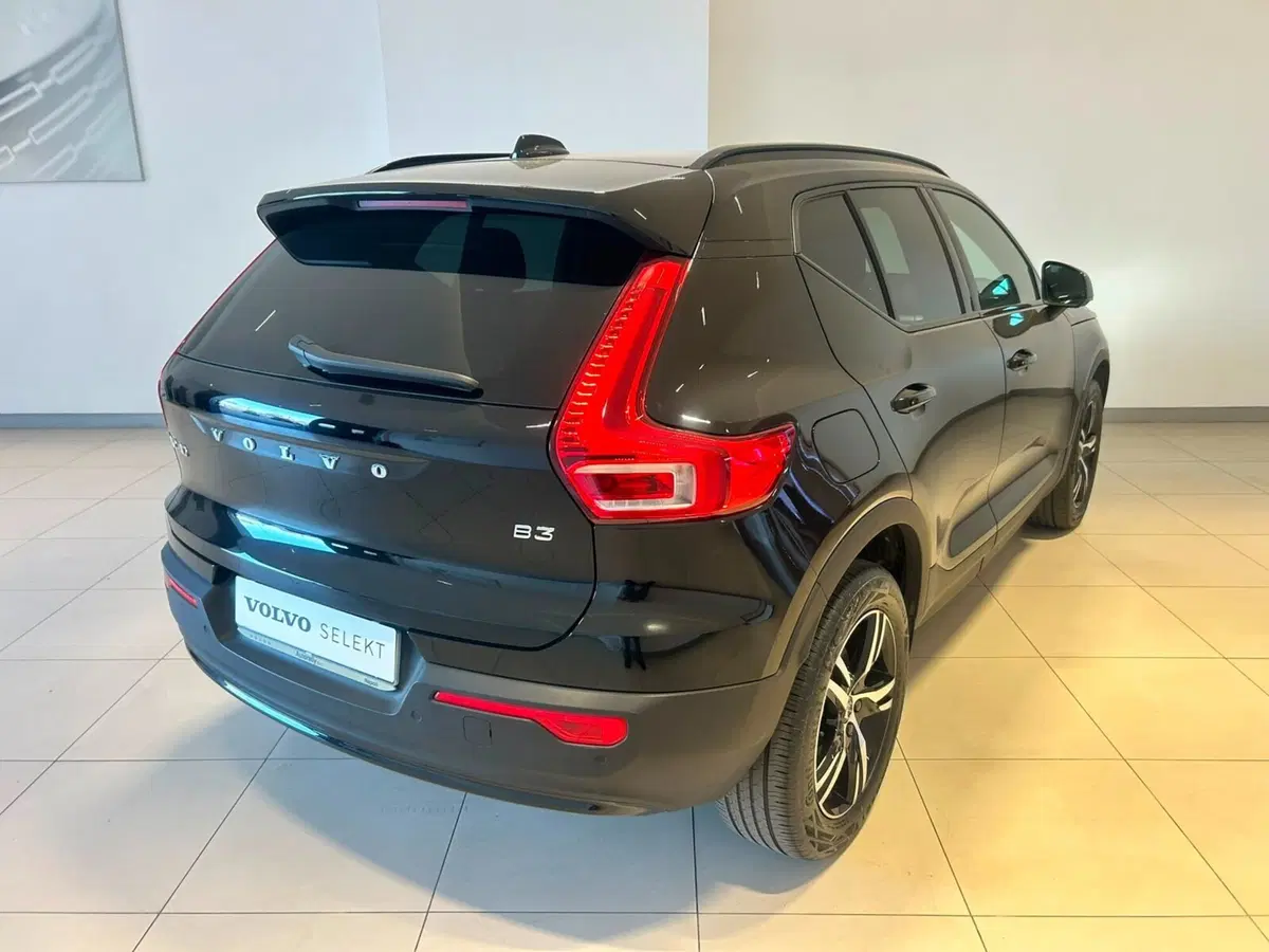 Volvo XC40 usata a Napoli (2)