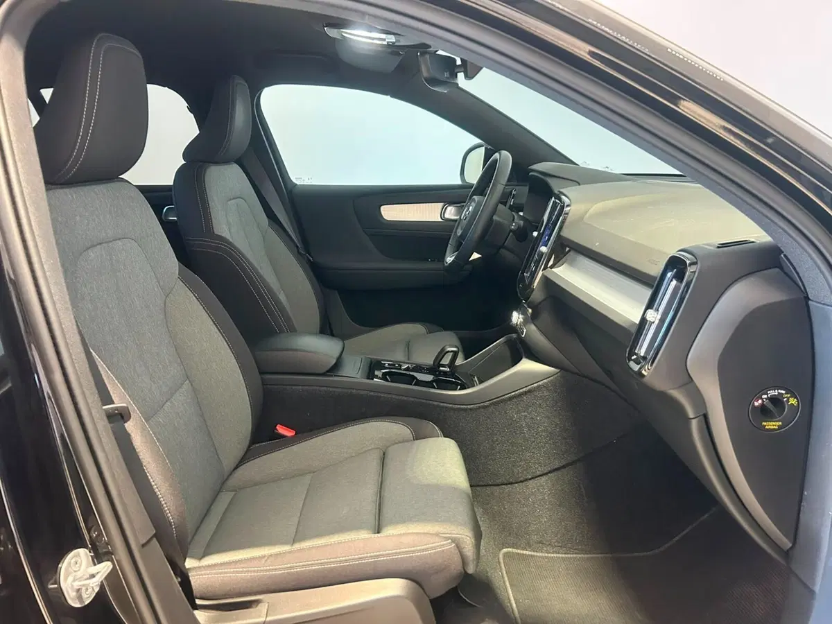 Volvo XC40 usata a Napoli (3)