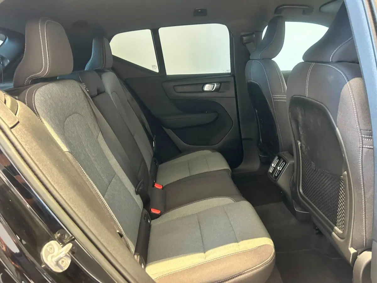 Volvo XC40 usata a Napoli (5)