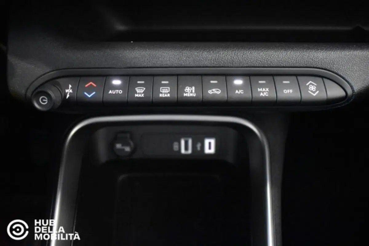 Jeep Avenger usata a Perugia (13)
