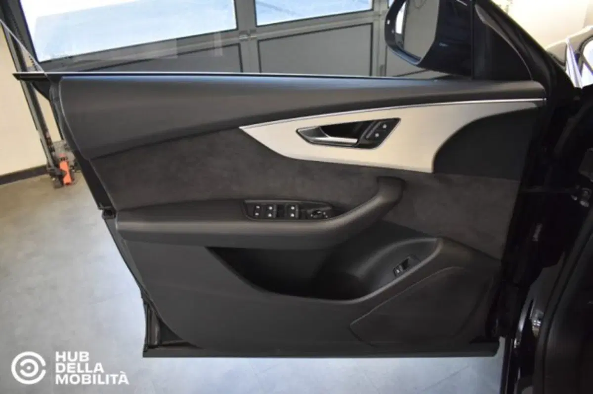 Audi Q8 usata a Perugia (7)