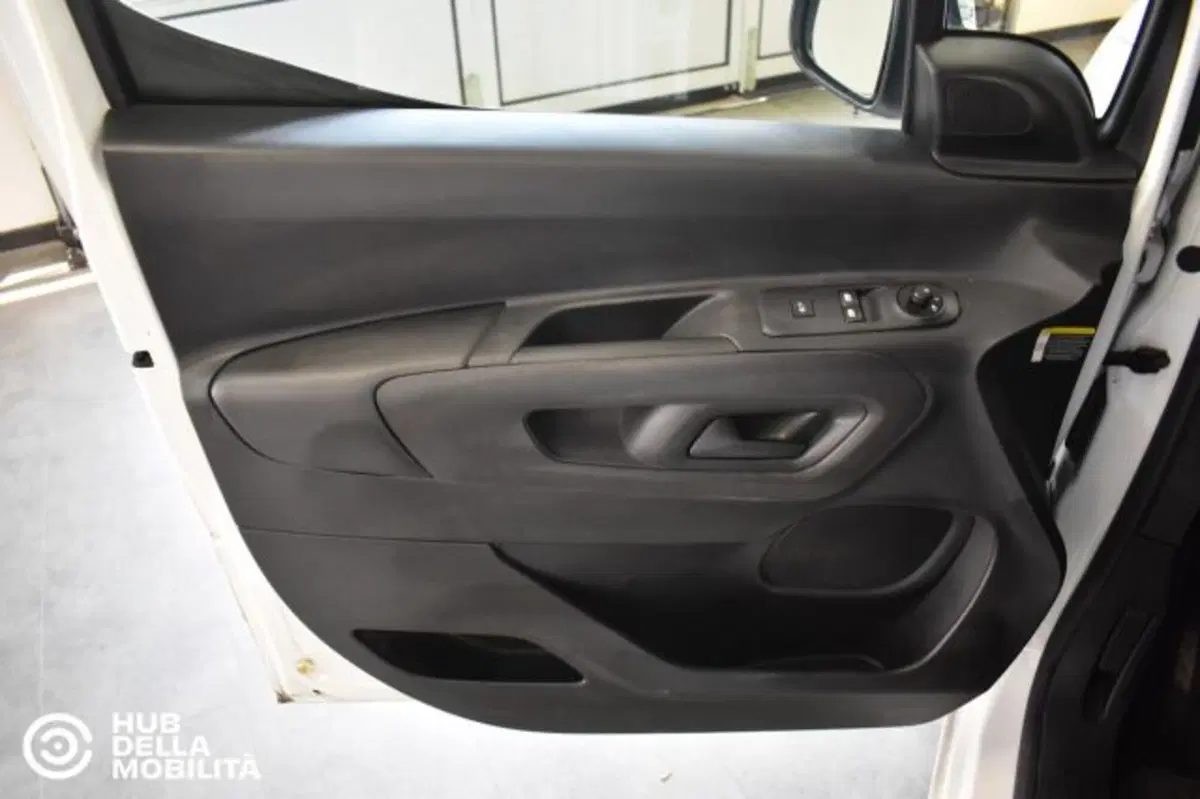 Opel Combo Furgone usata a Perugia (6)