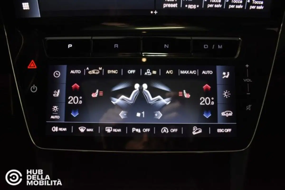 Maserati Grecale usata a Perugia (13)