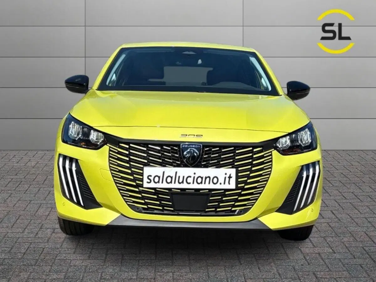 Peugeot 208 nuova a Lecco (2)