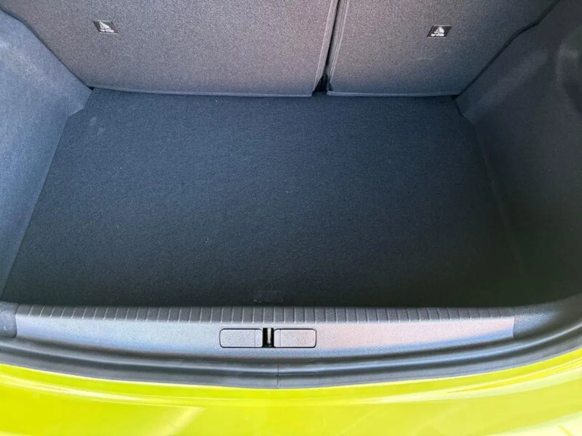 Peugeot 208 nuova a Lecco (6)