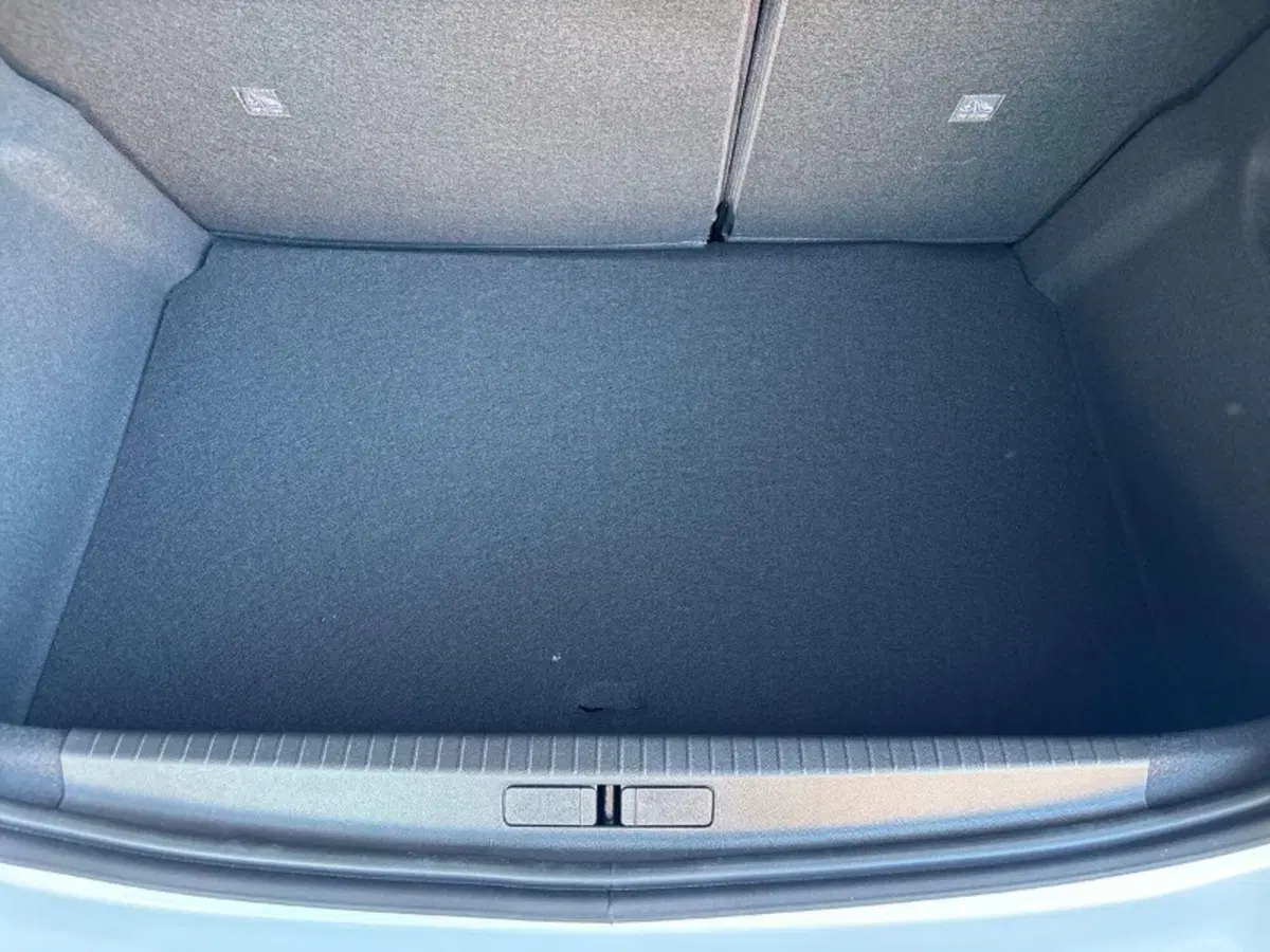 Opel Corsa nuova a Lecco (6)