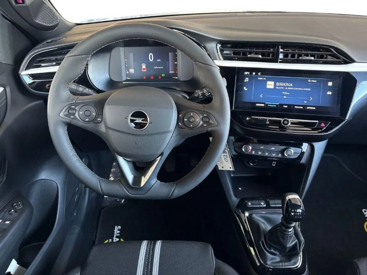 Opel Corsa nuova a Lecco (8)