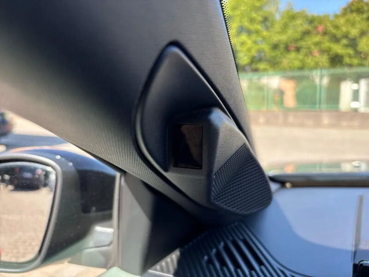 Lancia Ypsilon nuova a Lecco (17)